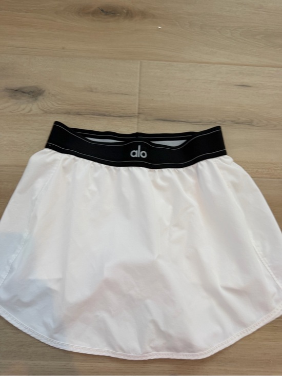 ALO Yoga Dresses & Skirts - ALO Yoga White Skirt